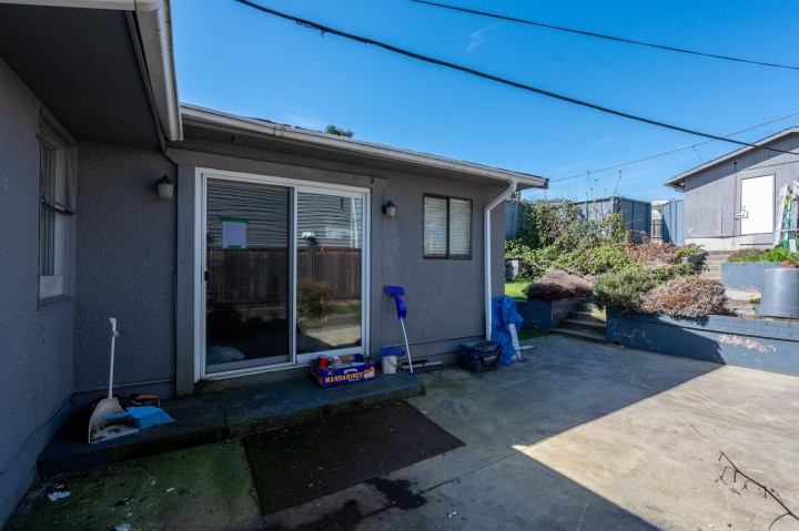 Photo 21 at 472 E 4th Street, Lower Lonsdale, North Vancouver