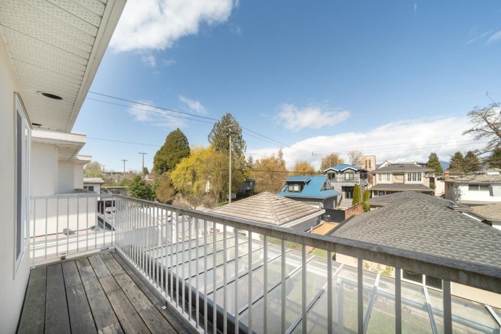 Photo 8 at 4589 W 9th Avenue, Point Grey, Vancouver West