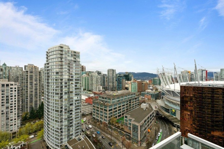 Photo 8 at 2206 - 89 Nelson Street, Yaletown, Vancouver West
