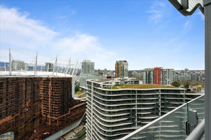 Photo 9 at 2206 - 89 Nelson Street, Yaletown, Vancouver West