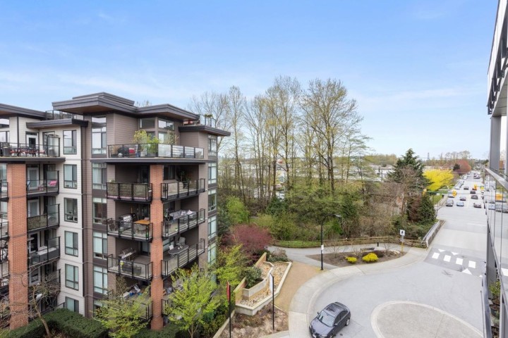 Photo 14 at 412 - 725 Marine Drive, Harbourside, North Vancouver