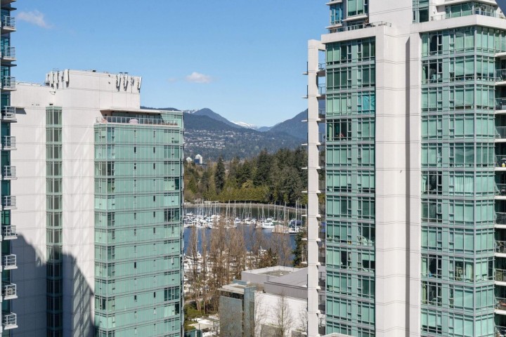 Photo 12 at 1405 - 620 Cardero Street, Coal Harbour, Vancouver West