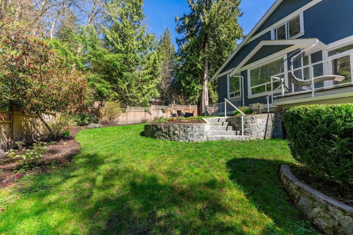 Photo 7 at 375 W Balmoral Road, Upper Lonsdale, North Vancouver