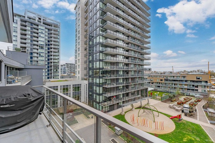 Photo 18 at 605 - 3498 Marine Way, South Marine, Vancouver East