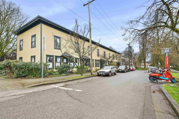 Photo 38 at 810 Hawks Avenue, Strathcona, Vancouver East