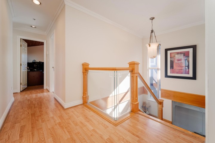Photo 12 at 4105 Slocan Street, Renfrew Heights, Vancouver East