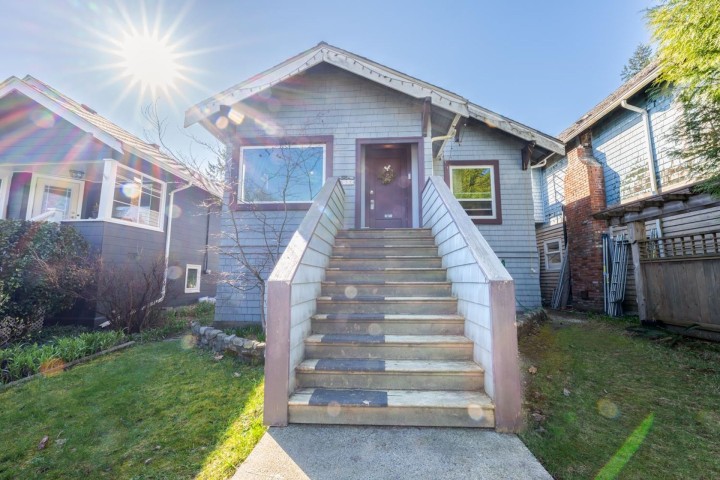 Photo 1 at 3830 W 16th Avenue, Dunbar, Vancouver West