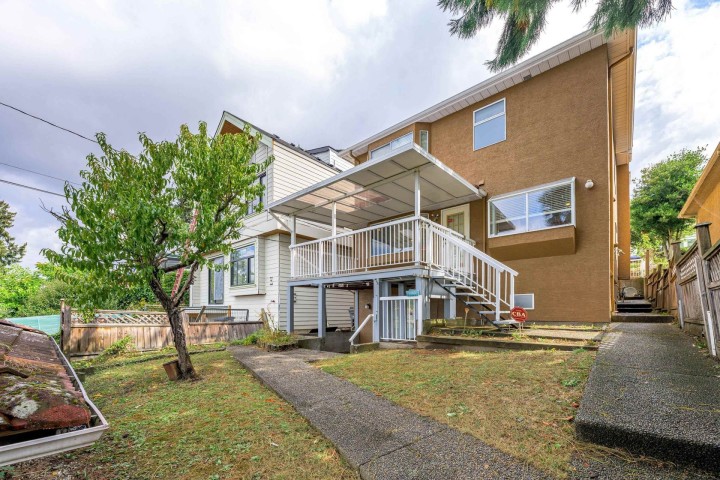 Photo 2 at 5543 Fleming Street, Knight, Vancouver East