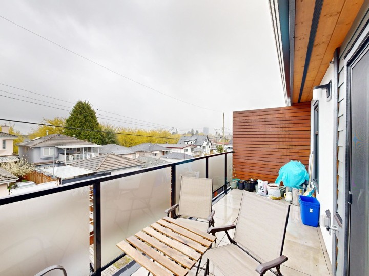 Photo 12 at 2737 Ward Street, Collingwood VE, Vancouver East