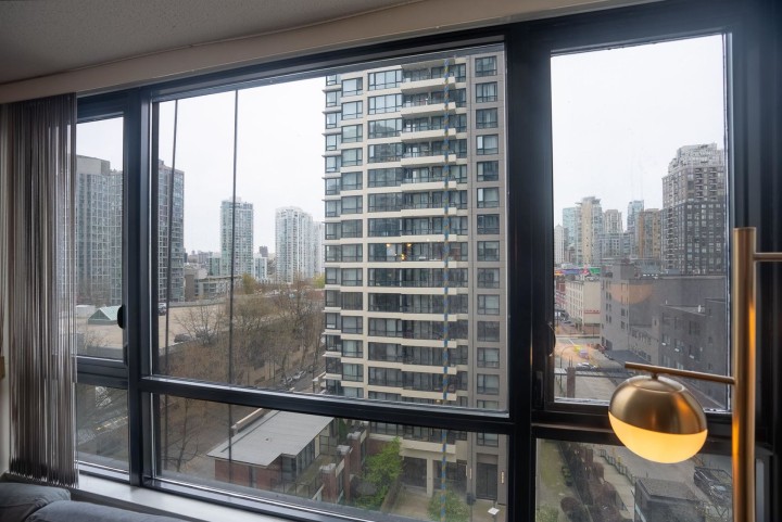 Photo 9 at 906 - 909 Mainland Street, Yaletown, Vancouver West