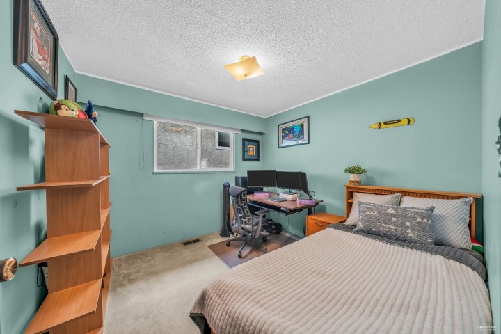 Photo 15 at 4786 Earles Street, Collingwood VE, Vancouver East