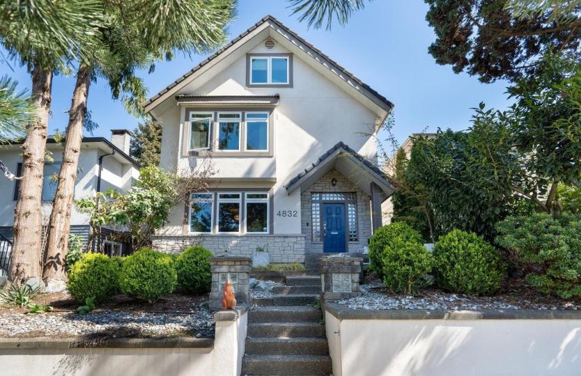 4832 Dumfries Street, Knight, Vancouver East 