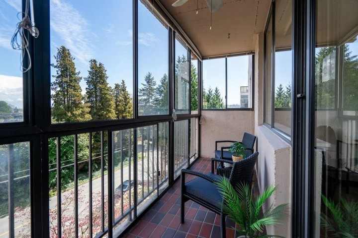 Photo 19 at 406 - 555 13th Street, Ambleside, West Vancouver