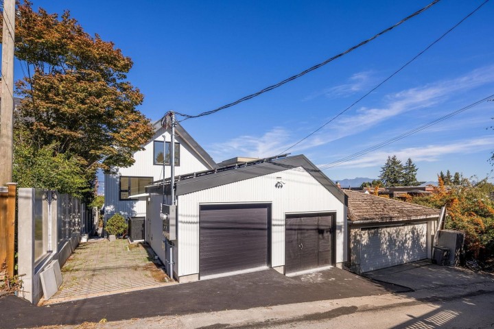 Photo 10 at 4530 W 4th Avenue, Point Grey, Vancouver West