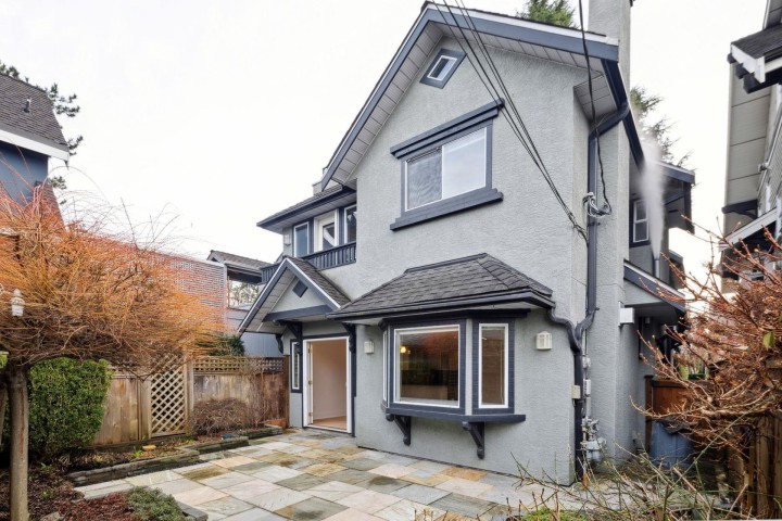 Photo 1 at 3311 W 2nd Avenue, Kitsilano, Vancouver West