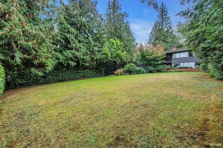 Photo 7 at 4756 Drummond Drive, Point Grey, Vancouver West