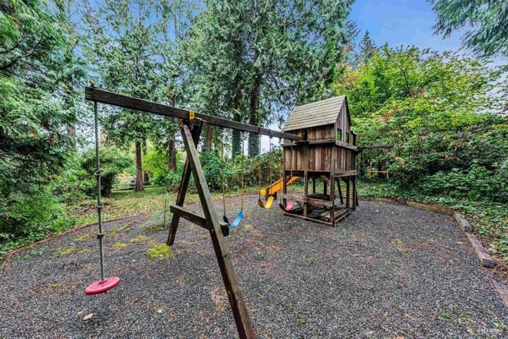 Photo 12 at 4756 Drummond Drive, Point Grey, Vancouver West