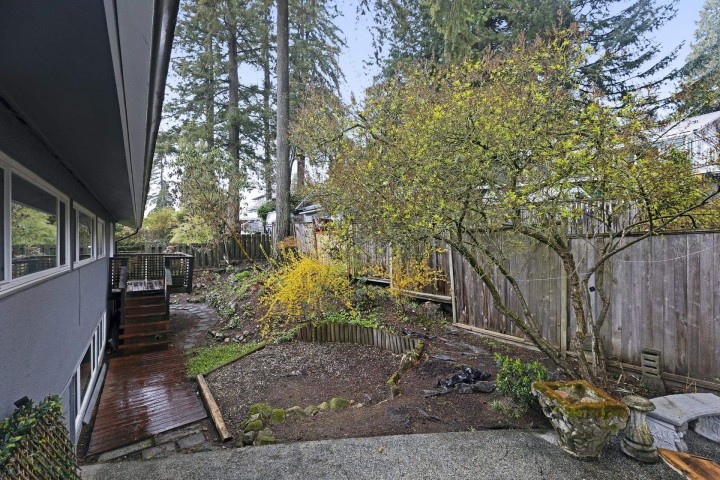 Photo 18 at 464 Somerset Street, Upper Lonsdale, North Vancouver