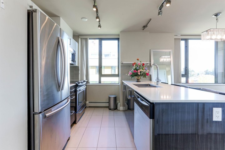Photo 6 at 516 - 2689 Kingsway, Collingwood VE, Vancouver East