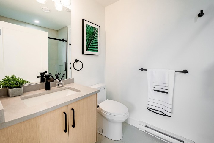 Photo 17 at 845 W 67th Avenue, Marpole, Vancouver West