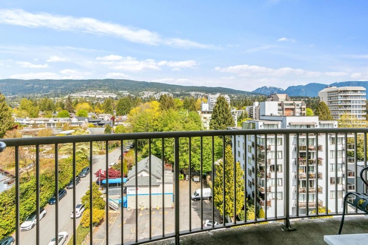 Photo 17 at 901 - 570 18th Street, Ambleside, West Vancouver