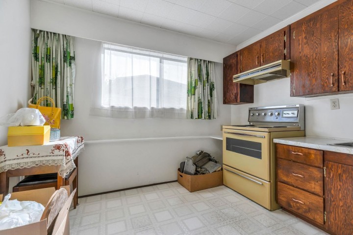 Photo 26 at 7760 Kinross Street, Champlain Heights, Vancouver East