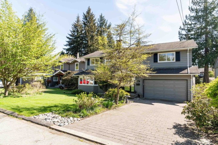 Photo 2 at 1709 Torquay Avenue, Westlynn Terrace, North Vancouver