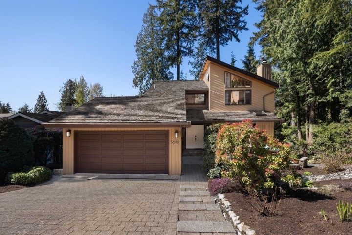 Photo 1 at 5569 Cortez Road, Canyon Heights NV, North Vancouver